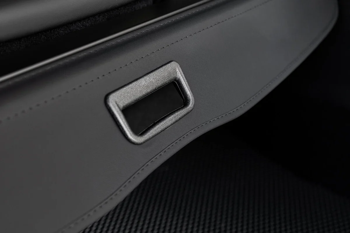 Hoedenplank Tesla Model Y Juniper 2025+ - Image 4