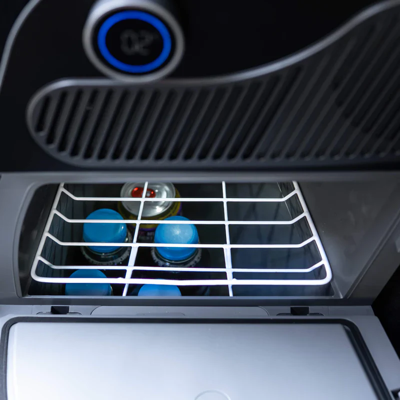 Koelbox Tesla Model Y Zijcompartiment - Image 8