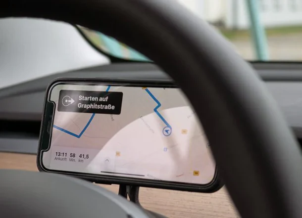 Telefoonhouder Tesla Model Y Raclix - Image 5