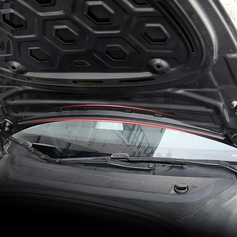 Tesla Model 3 Regen Beschermer Frunk Strip - Image 3