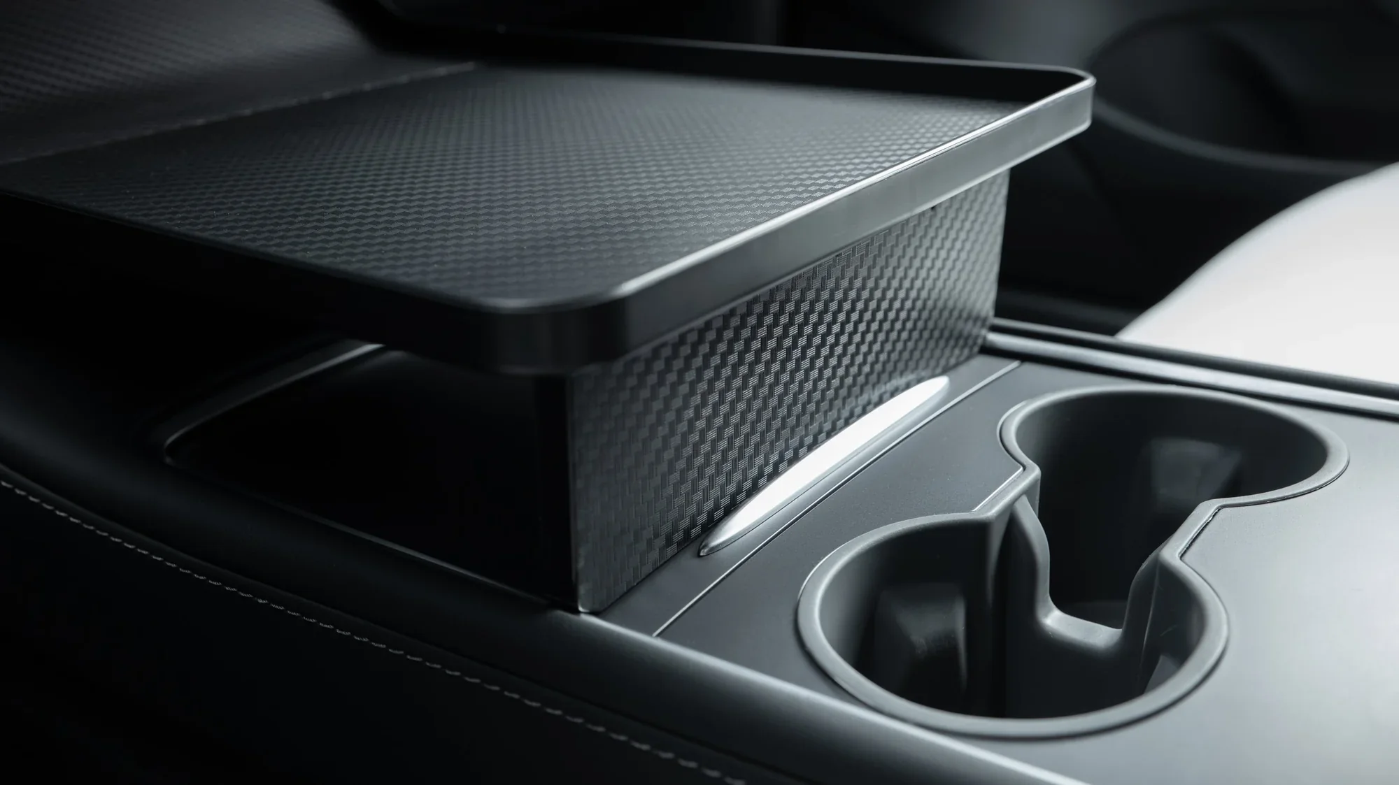 Middenconsole Tafel Tesla Model Y en 3 - Dé Must-have Accessoire voor Tesla Rijders in Nederland en België - Image 4