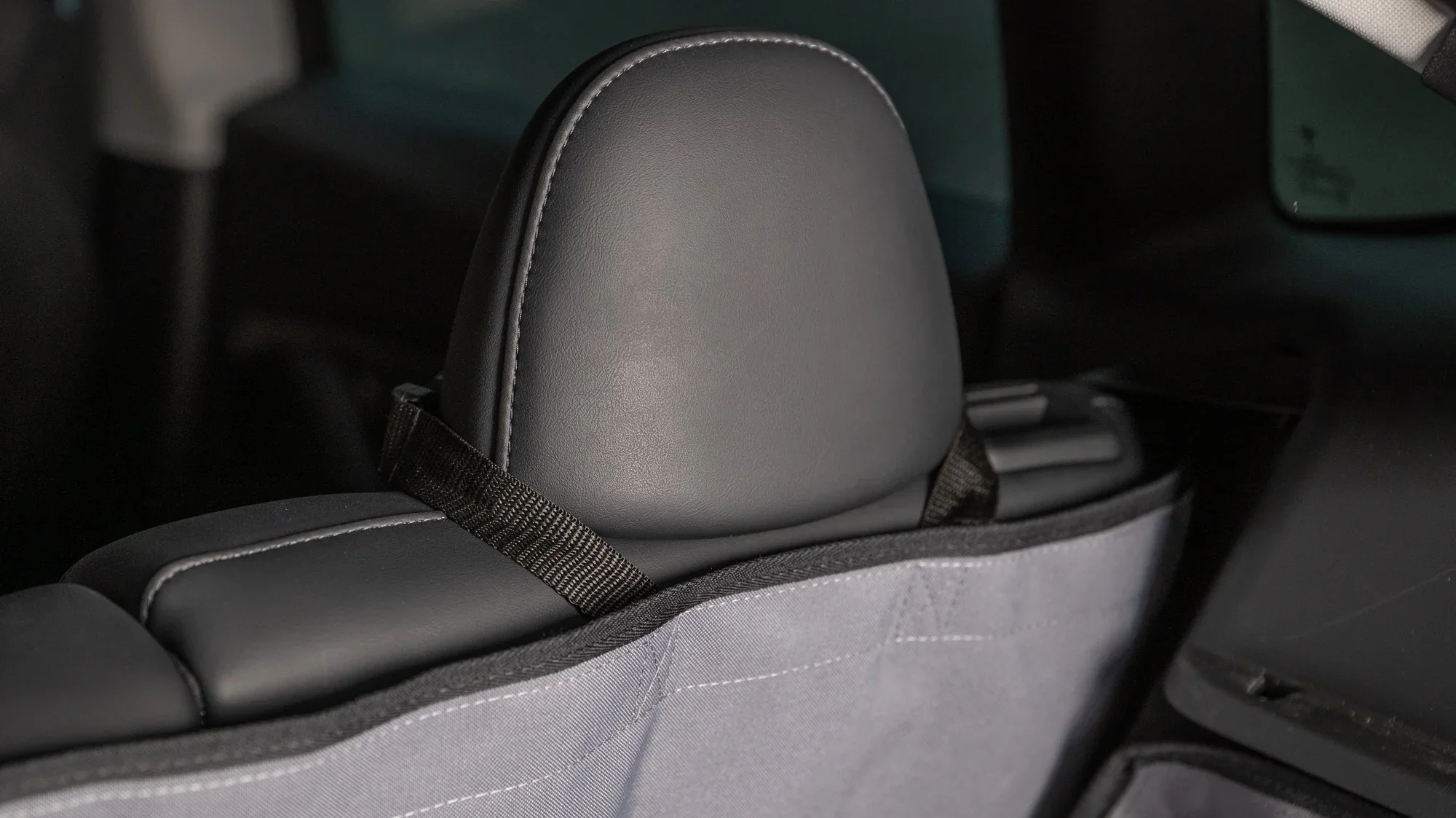 Tesla Model Y Kofferbakbeschermer: Bescherming Honden & Lading | PVC | Op Maat Gemaakt 🚗🐾 - Image 5