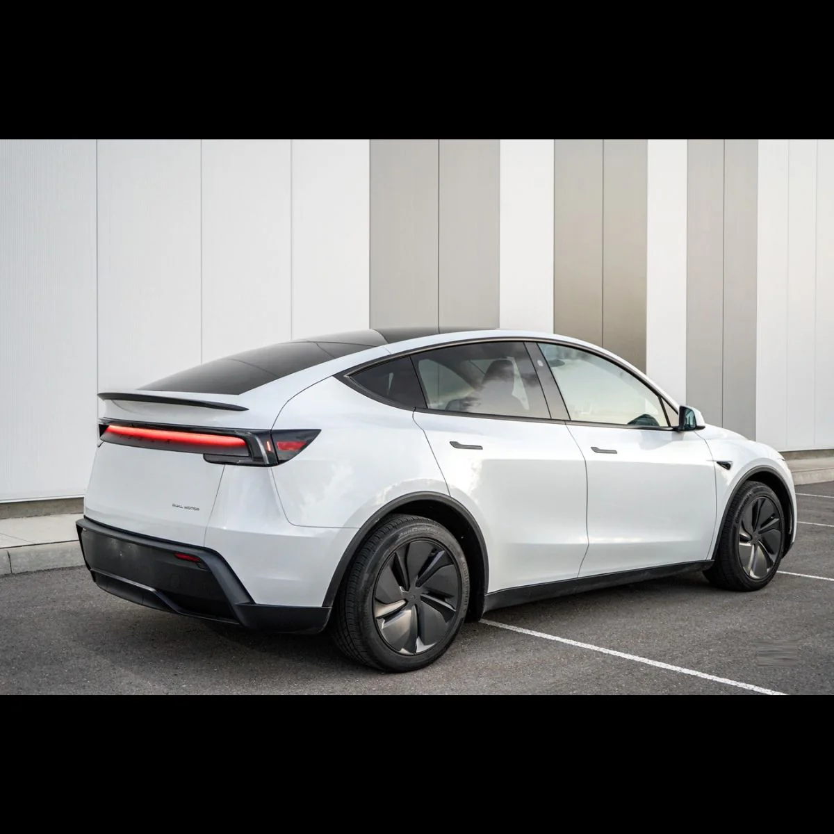 Tesla Model Y Spoiler Juniper 2025+ - Image 12
