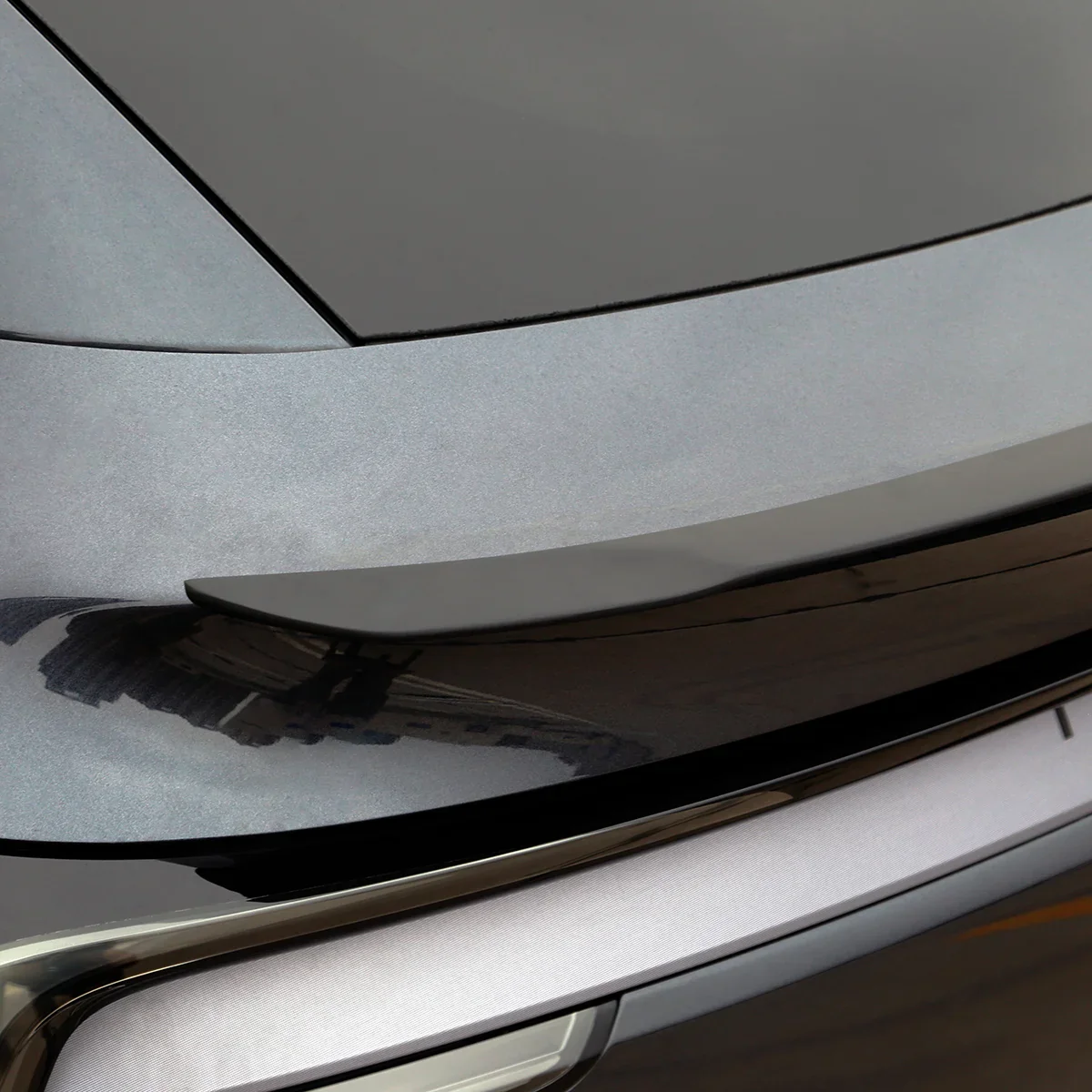 Tesla Model Y Spoiler Juniper 2025+ - Image 4
