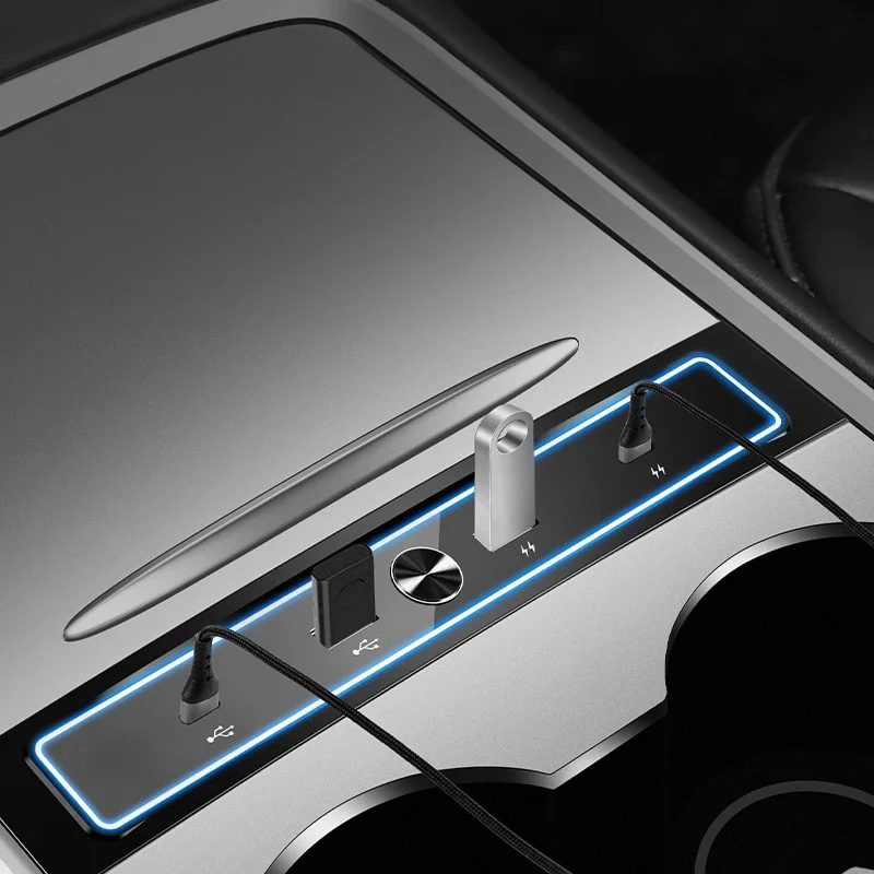 Tesla Model Y en Model 3 USB Hub 4-in-1: Premium Accessoire voor Nederland & België - Image 3