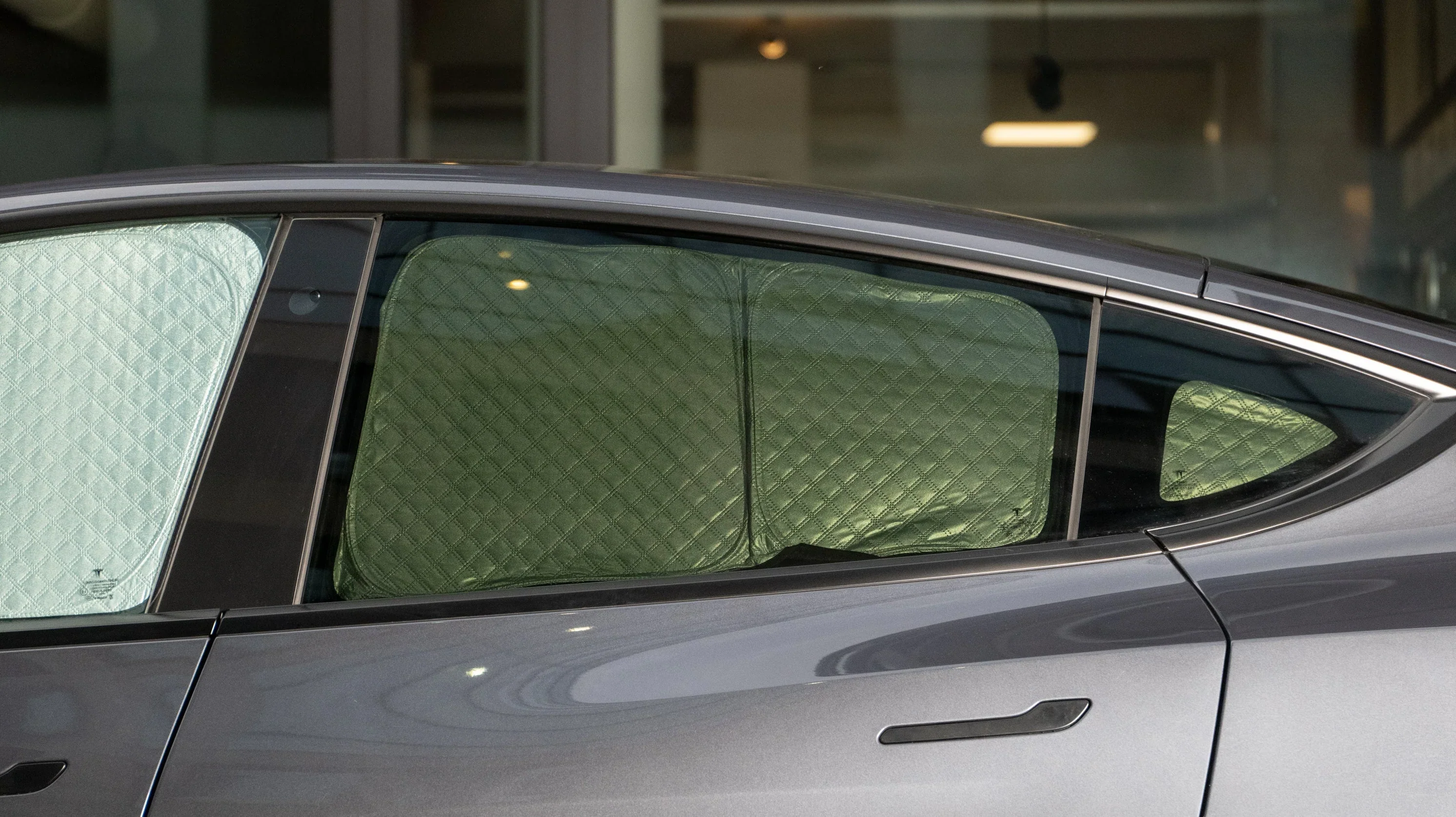 Zonnescherm Tesla Model Y zijruiten en achterruit - Image 2