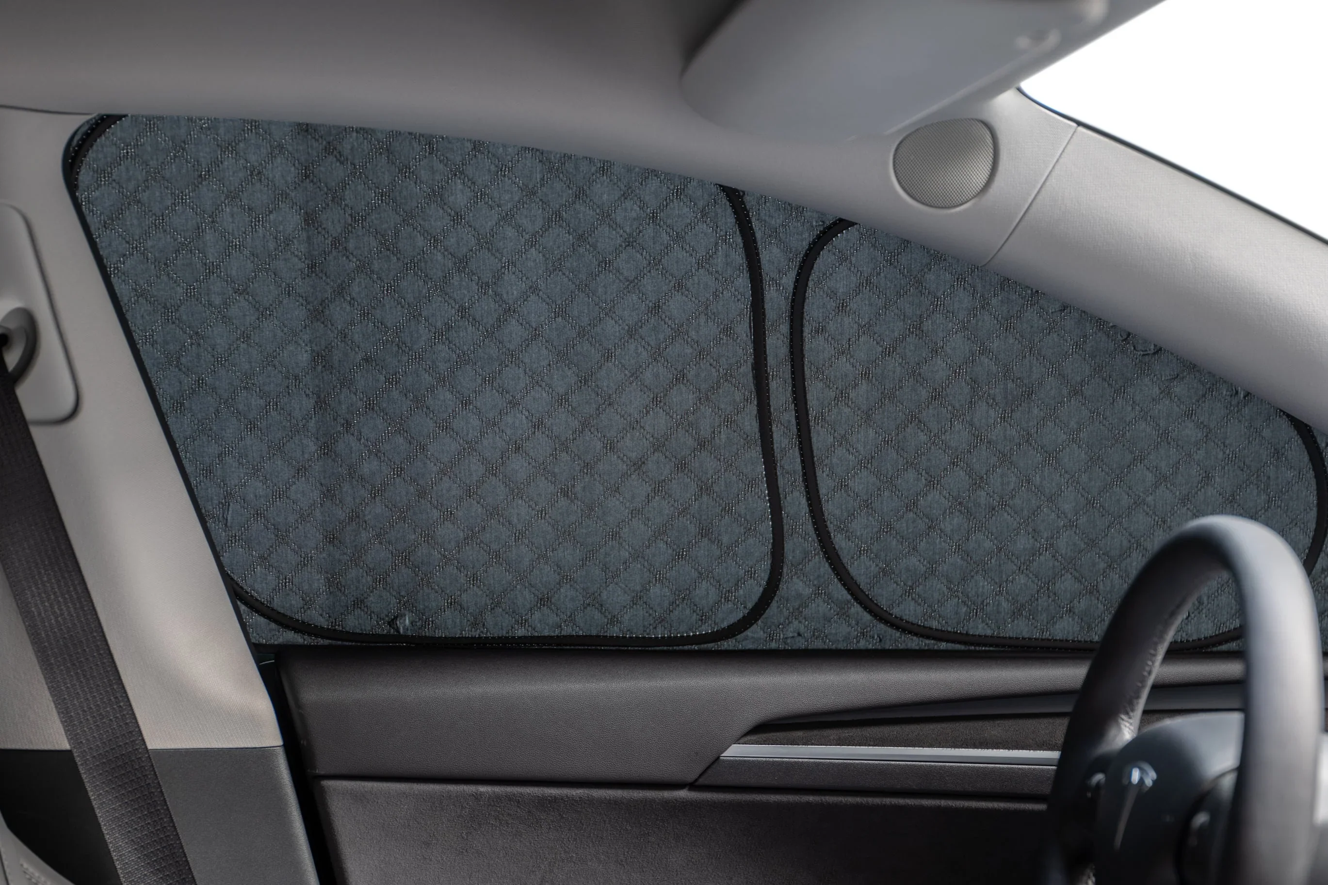 Zonnescherm Tesla Model Y zijruiten en achterruit - Image 3